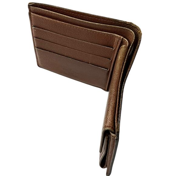 934. Louis Vuitton Monogram Bifold Wallet - Picture 7 of 9